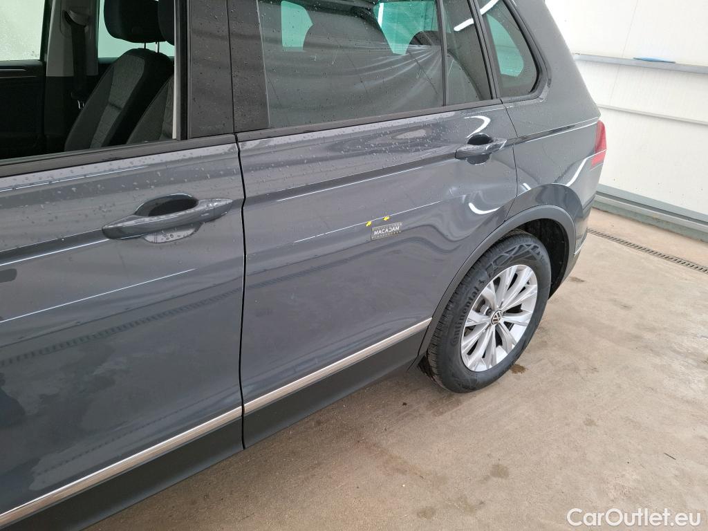  Volkswagen  Tiguan VOLKSWAGEN  / 2020 / 5P / SUV 2.0 TDI 150 DSG7 Life Business #8