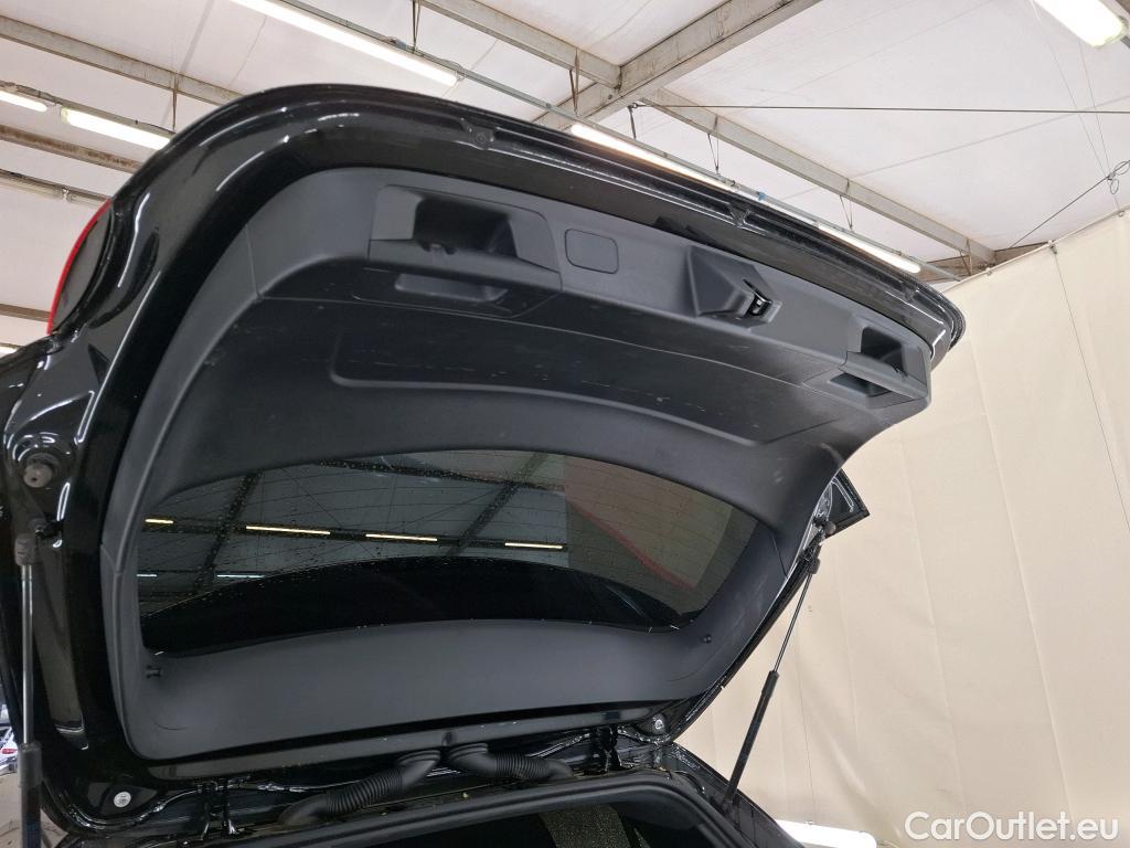  Mercedes  A-Klasse MERCEDES-BENZ Classe A Compact / 2018 / 5P / Berline A 200 d Progressive Line 8G-DCT #13