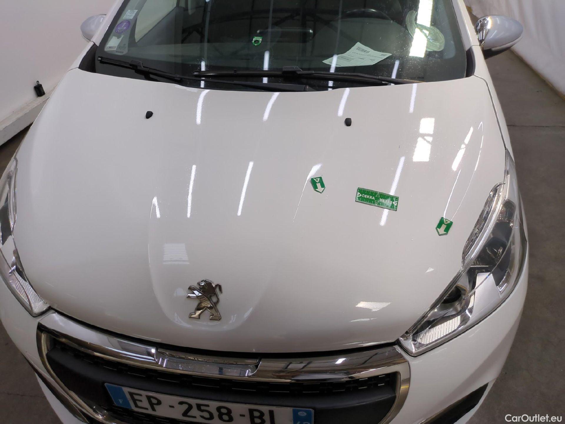  Peugeot  208  Allure Business 1.2 PureTech 110CV BVM5 E6 #12