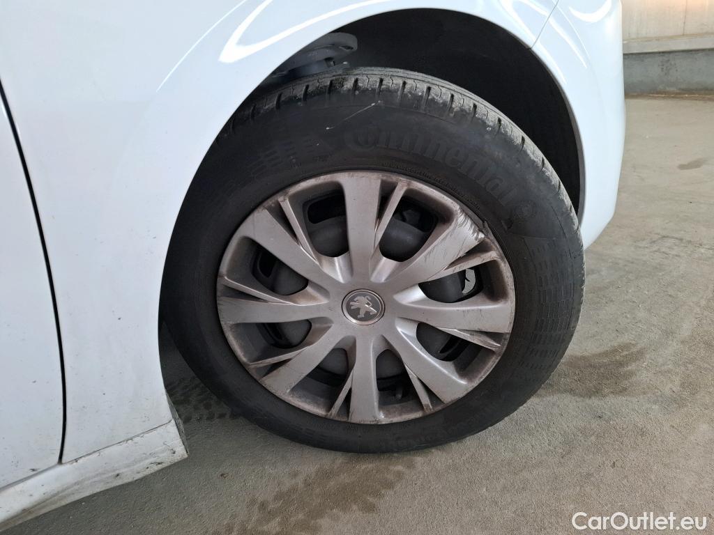  Peugeot  208  Active 1.2 PureTech 80CV BVM5 E6 #23