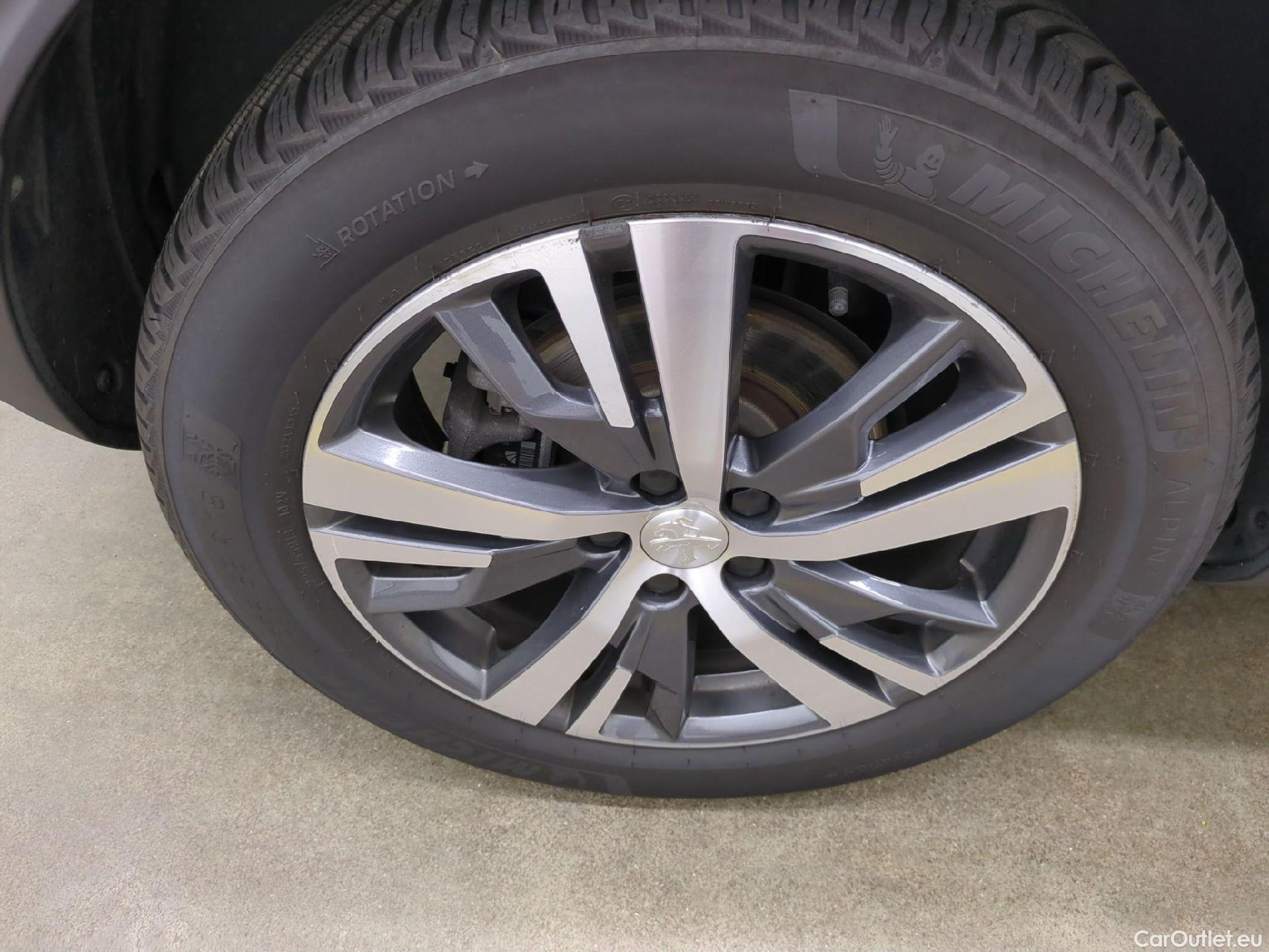  Peugeot  3008  Allure Pack 1.5 HDi 130CV BVA8 E6d #18