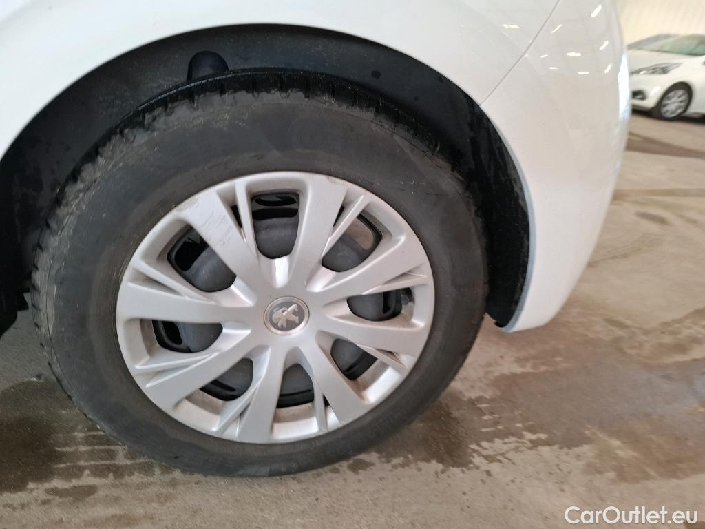  Peugeot  208  Active 1.2 PureTech 80CV BVM5 E6 #13