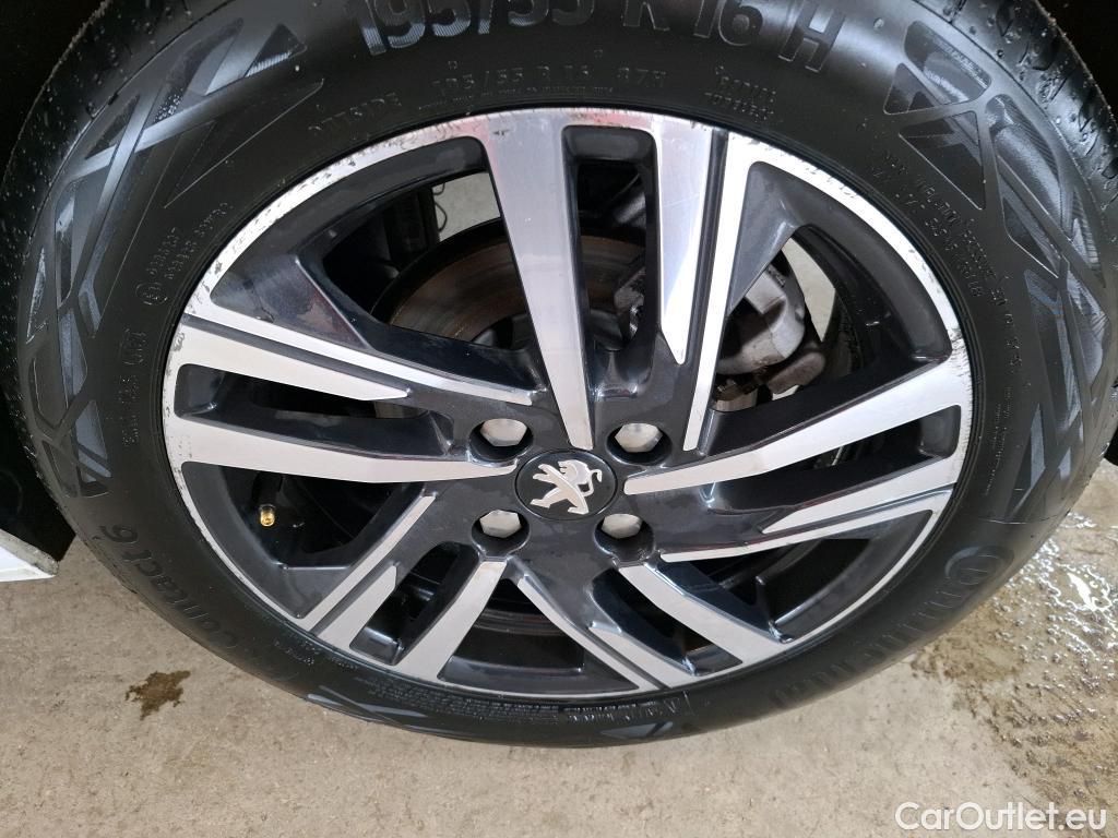  Peugeot  208  Road Trip 1.5 HDi 100CV BVM6 E6d #14