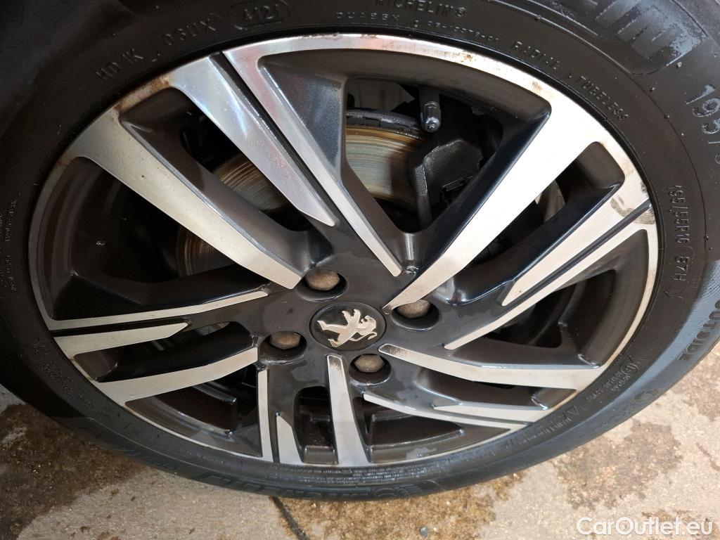  Peugeot  208  Road Trip 1.5 HDi 100CV BVM6 E6d #17