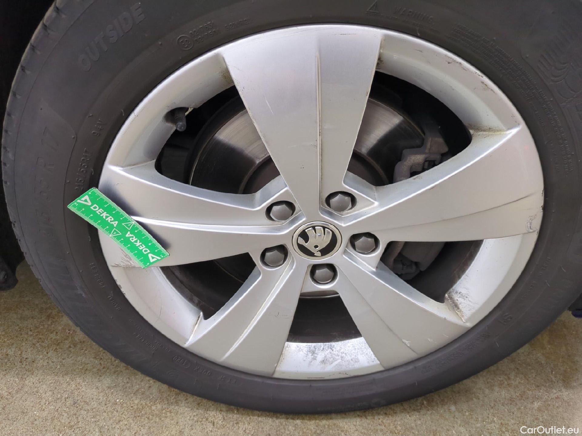  Skoda  Superb  Break Business 2.0 TDI 150CV BVA7 E6dT #5