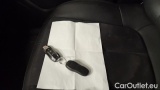  Porsche  Macan 2.0 #19