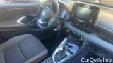  Toyota  Yaris Hybrid Business MY20 #7