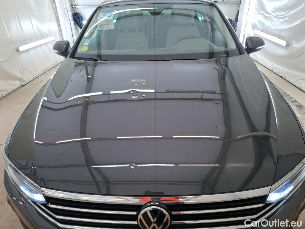  Volkswagen  Passat VOLKSWAGEN  / 2019 / 4P / Berline 2.0 TDI 150 SCR DSG7 ELEGANCE #7