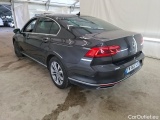  Volkswagen  Passat VOLKSWAGEN  / 2019 / 4P / Berline 2.0 TDI 150 SCR DSG7 ELEGANCE #2