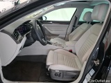  Volkswagen  Passat VOLKSWAGEN  / 2019 / 4P / Berline 2.0 TDI 150 SCR DSG7 ELEGANCE #8
