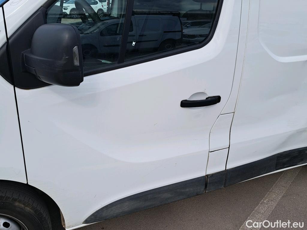  Land Rover  Discovery NISSAN Primastar / 2021 / 4P / furgón 2.0dCi 96kW (130CV) L1H1 1T Go ** #39