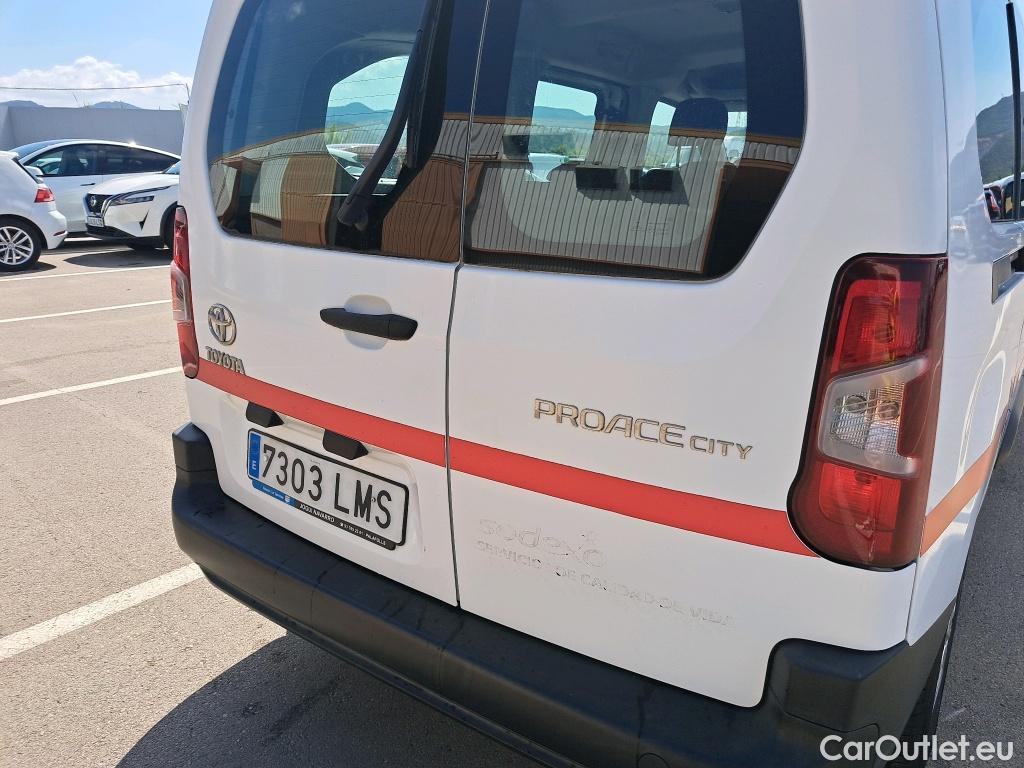  Toyota  Proace TOYOTA  City / 2020 / 5P / combi 1.5D 96kW (100CV) GX L2 #8