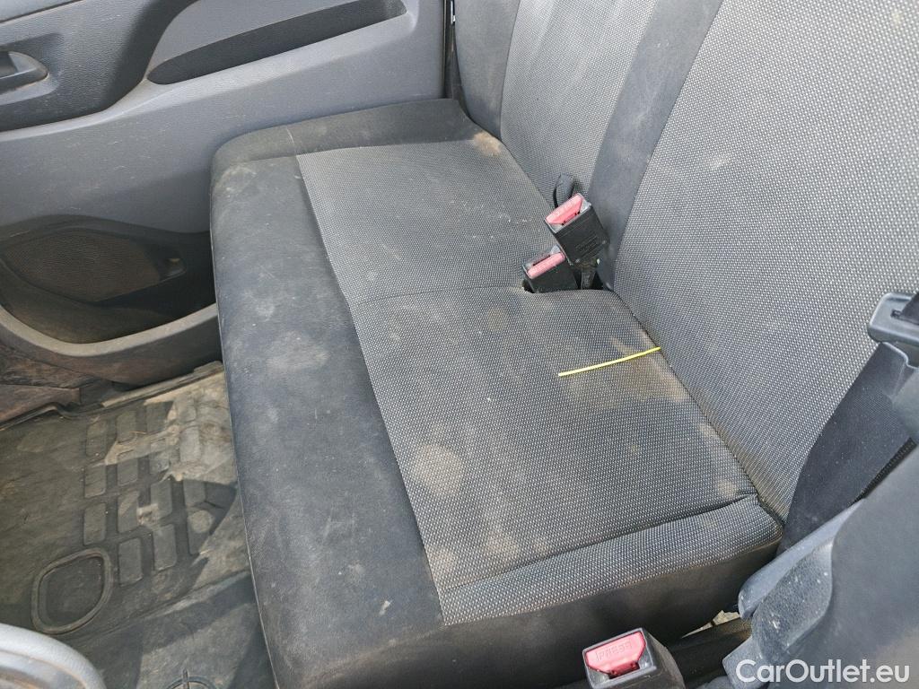 Opel  Vivaro OPEL  / 2019 / 4P / furgón 2.0 D 107kW (145CV) L Inc Express M.P DC #61