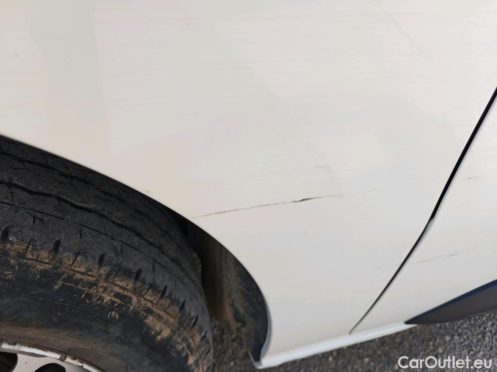  Opel  Vivaro OPEL  / 2019 / 4P / furgón 2.0 D 107kW (145CV) L Inc Express M.P DC #24