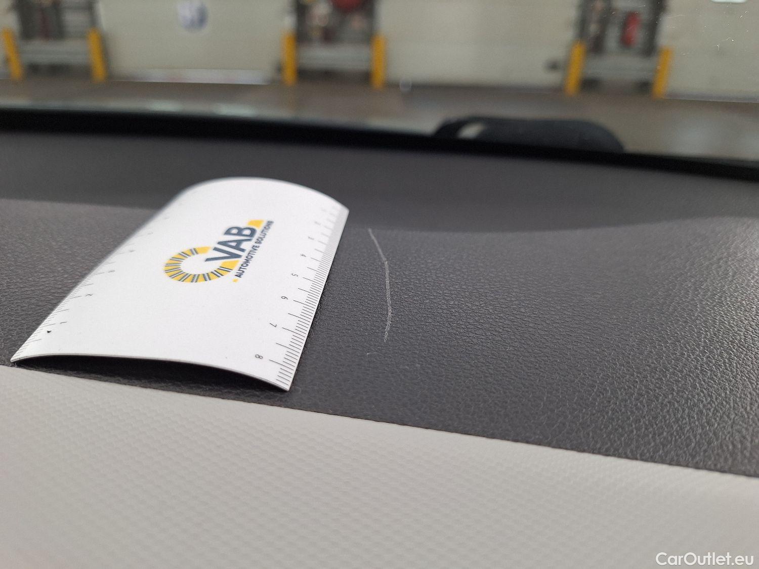  Hyundai   Ioniq Hyundai, FL'19, Hyundai Electric Shine 5d #18