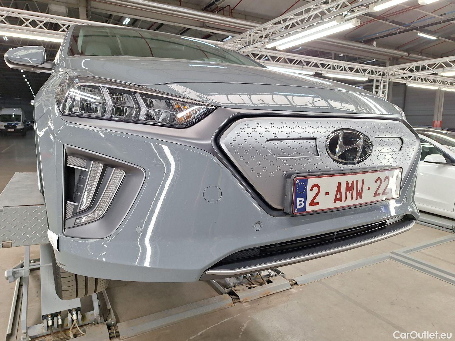  Hyundai   Ioniq Hyundai, FL'19, Hyundai Electric Shine 5d #15