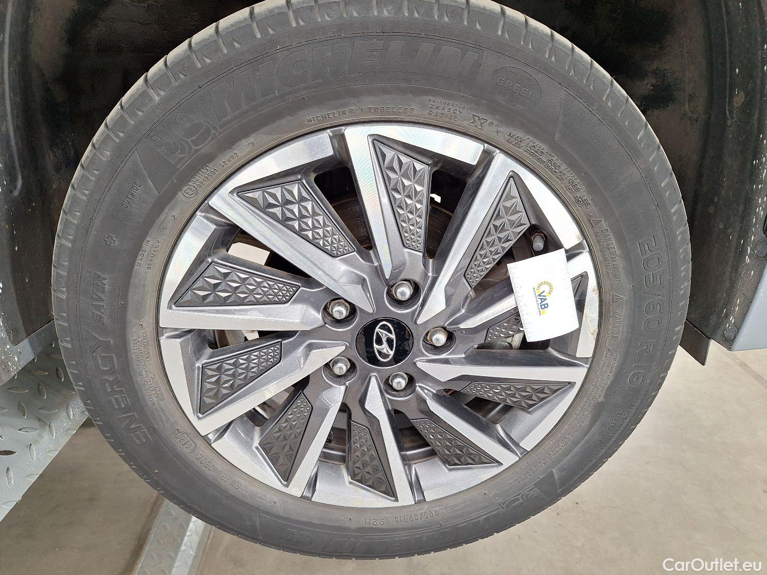  Hyundai   Ioniq Hyundai, FL'19, Hyundai Electric Shine 5d #2