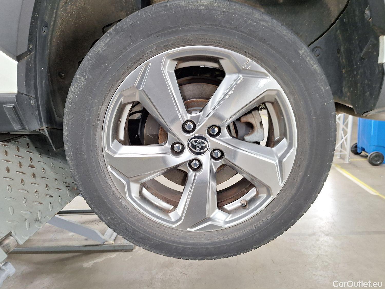  Toyota  RAV4 Toyota,  '18, Toyota  2.5 VVT-i Hybrid Dynamic Plus E-CVT 5d #10