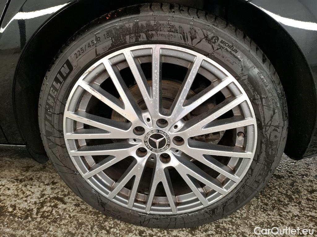  Mercedes  CLA-Klasse MERCEDES-BENZ CLA Shooting Brake / 2019 / 5P / Break CLA 200 d Business Line BA8 #32