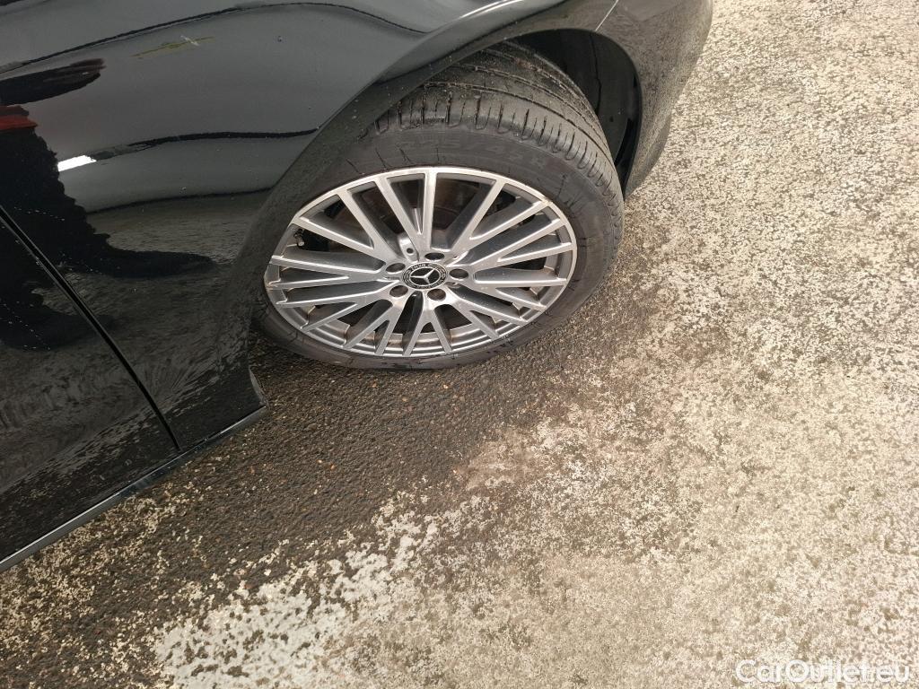  Mercedes  CLA-Klasse MERCEDES-BENZ CLA Shooting Brake / 2019 / 5P / Break CLA 200 d Business Line BA8 #26
