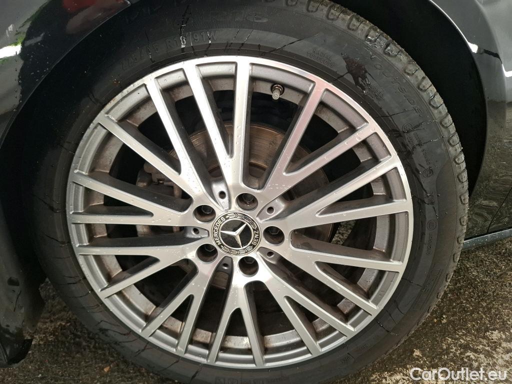  Mercedes  CLA-Klasse MERCEDES-BENZ CLA Shooting Brake / 2019 / 5P / Break CLA 200 d Business Line BA8 #33