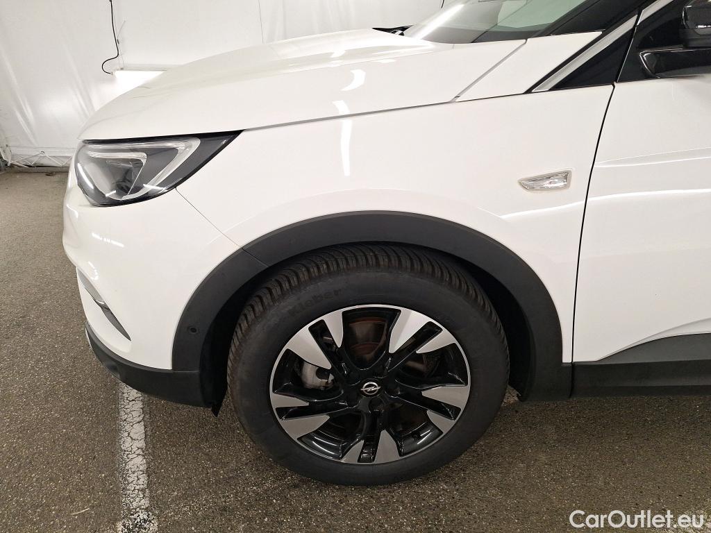  Opel   Grandland X Grandland X Design Line 1.2 Turbo 130CV BVM6 E6d #47