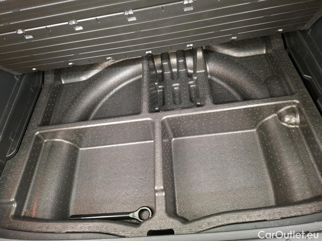  Hyundai  Tucson HYUNDAI  / 2020 / 5P / SUV 1.6 HYBRID 230 HTRAC CREATIVE #34