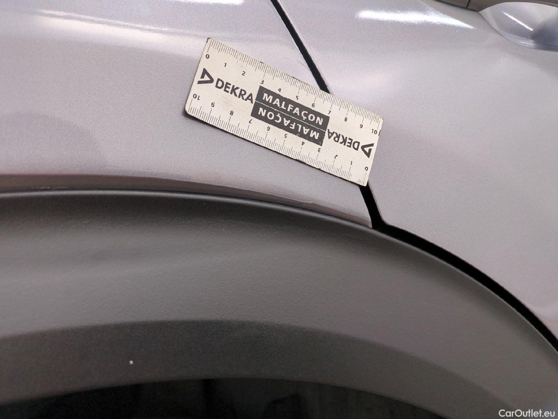  Peugeot  2008  Allure 1.5 HDi 130CV BVA8 E6d #38