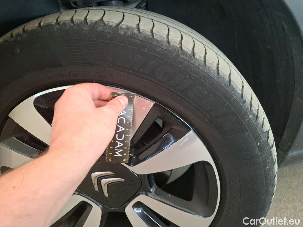  Citroen  C3  Shine 1.2 PureTech 110CV BVM6 E6d #15
