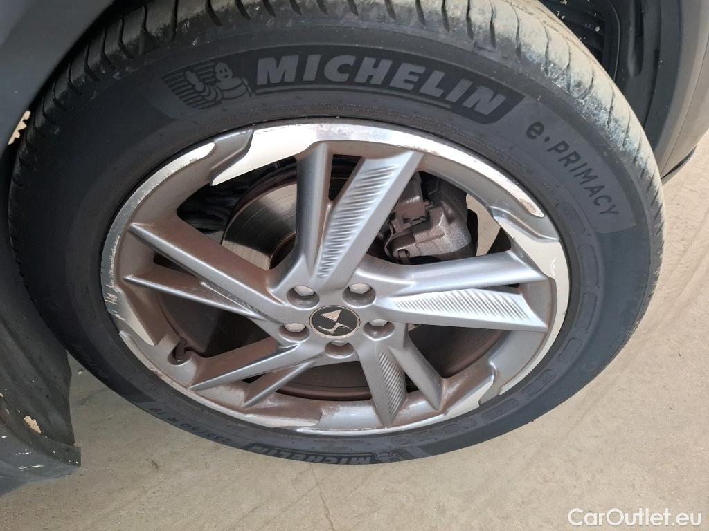  DS  DS7 7 Crossback So Chic 1.5 BlueHDi 130CV BVA8 E6d #43