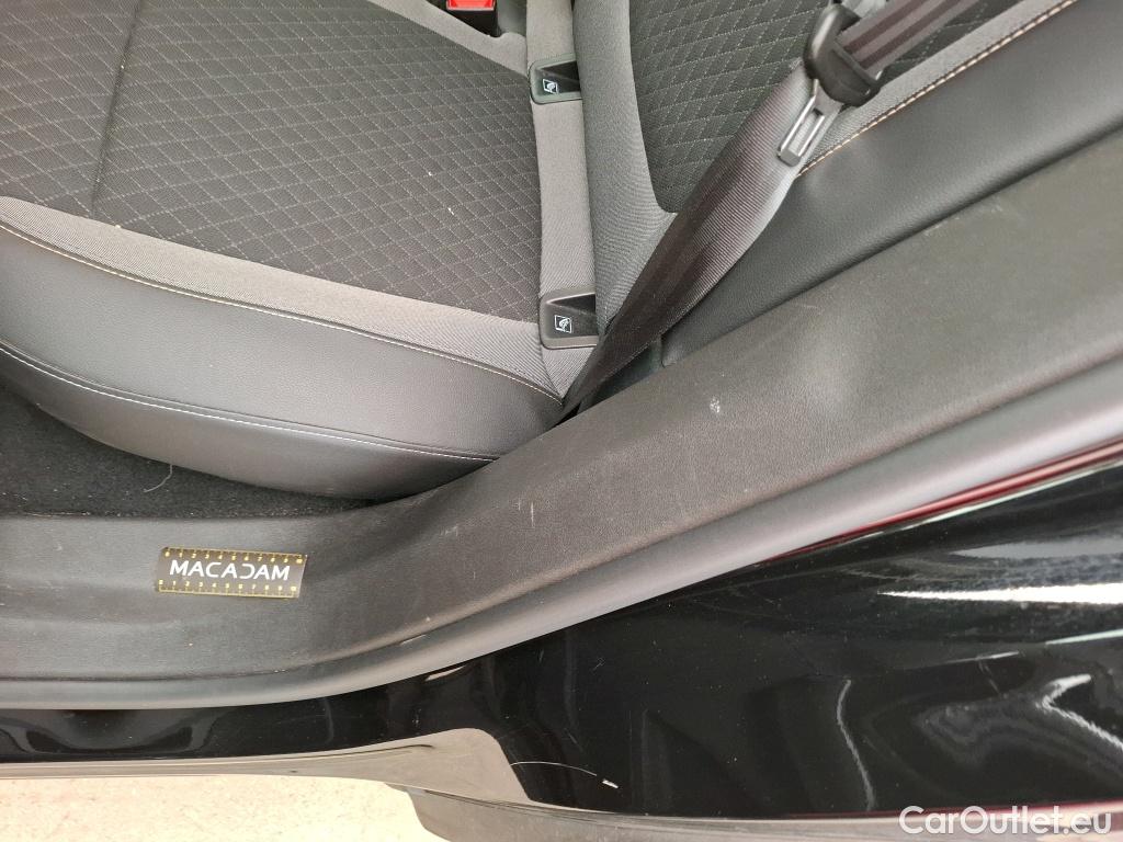  Opel   Grandland X Grandland X Elegance Business 1.2 Turbo 130CV BVA8 E6d #7