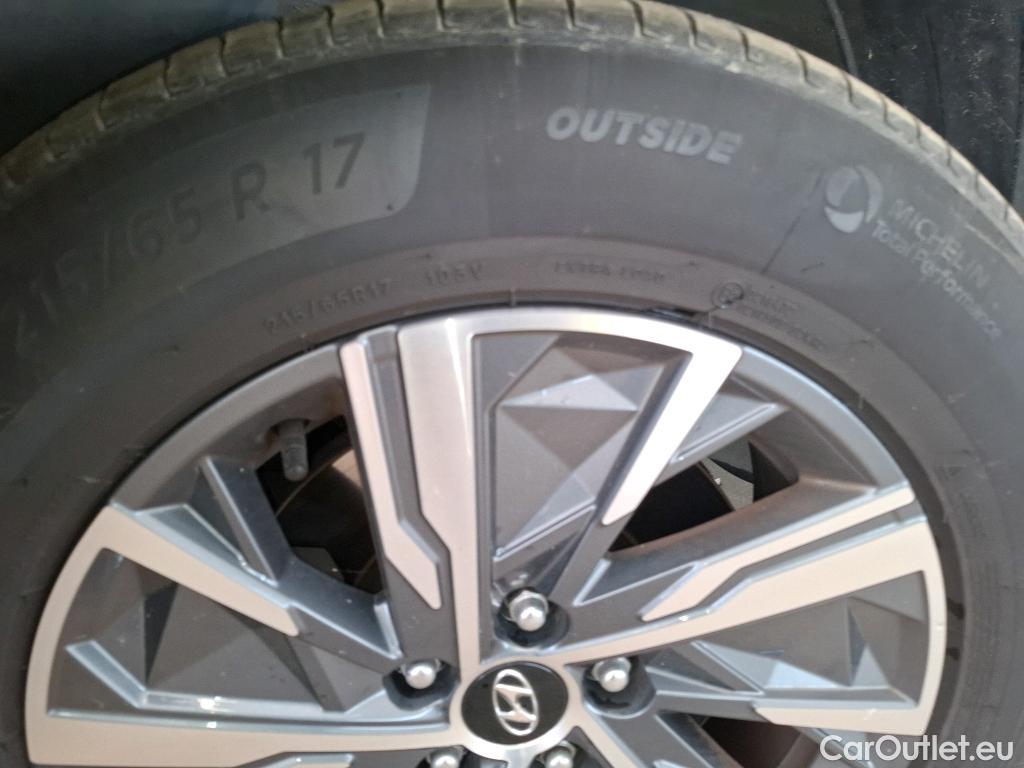  Hyundai  Tucson HYUNDAI  / 2020 / 5P / SUV 1.6 HYBRID 230 HTRAC CREATIVE #20