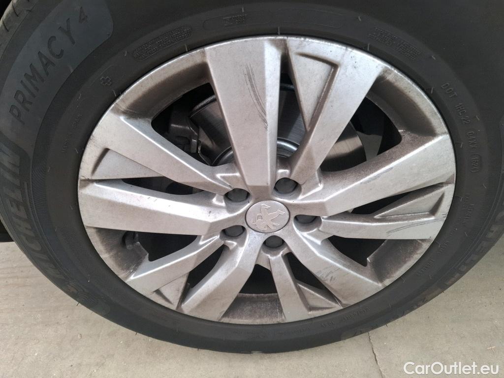  Peugeot  5008  Active Business 1.5 HDi 130CV BVA8 E6d #19