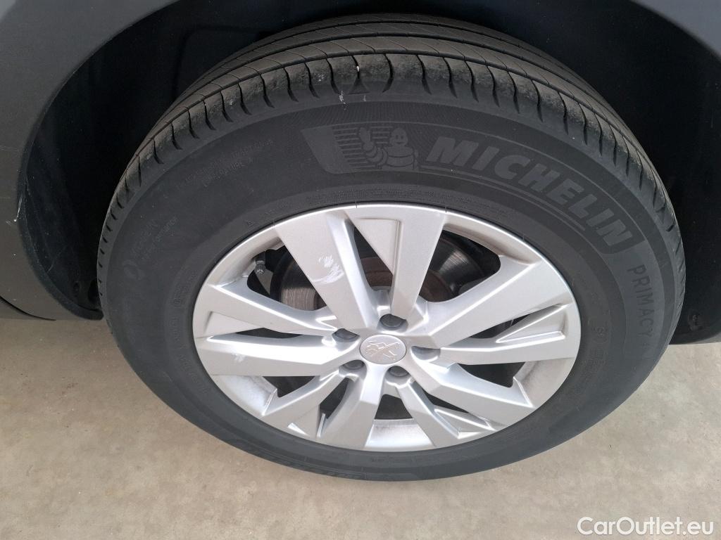  Peugeot  5008  Active Business 1.5 HDi 130CV BVA8 E6d #32