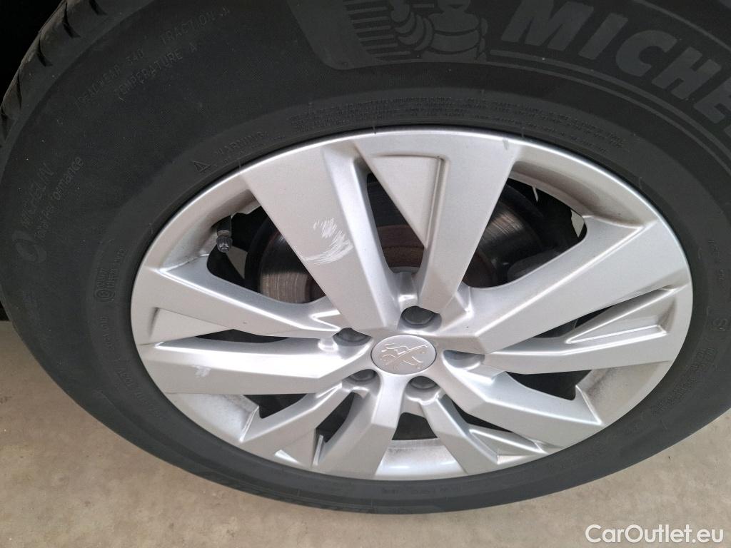  Peugeot  5008  Active Business 1.5 HDi 130CV BVA8 E6d #33