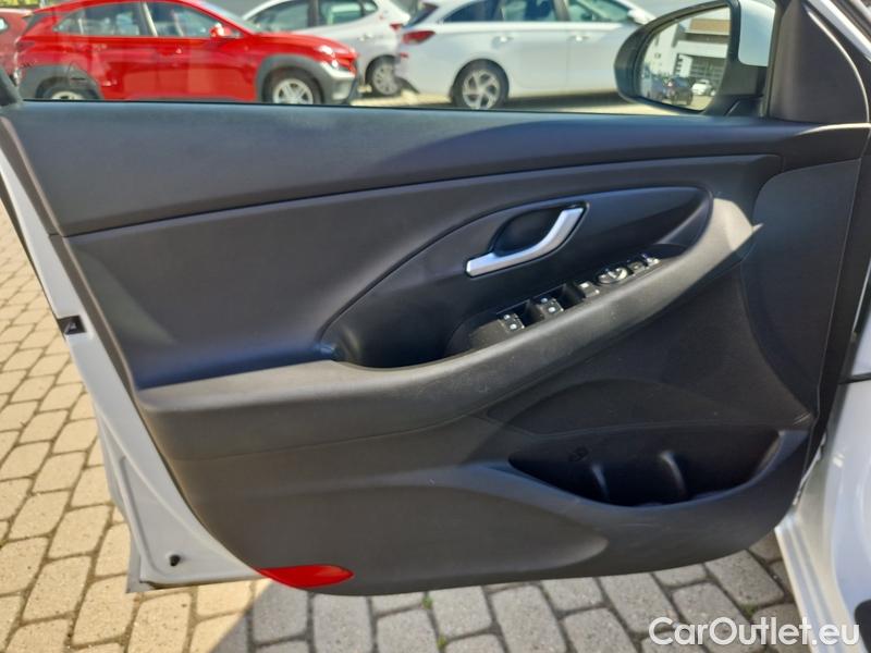  Hyundai  i30   cw (PD)(2017->)  kom.1.6CRDi 115 Smart #10