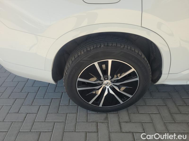  Volvo  XC90 XC 90 (2015)  B5 DE Momentum AWD AT #18