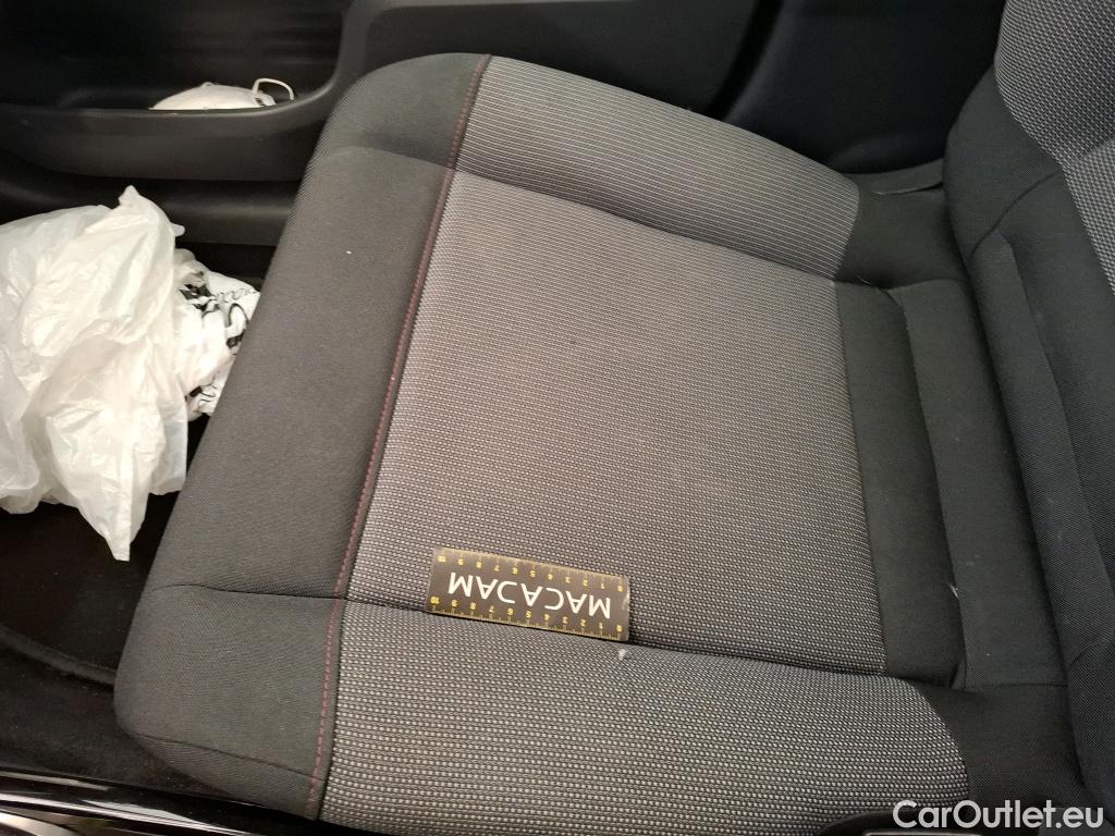  Citroen  C4 Cactus  Feel Business 1.2 PureTech 110CV BVM6 E6d #9