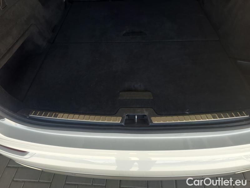  Volvo  XC90 XC 90 (2015)  B5 DE Momentum AWD AT #17