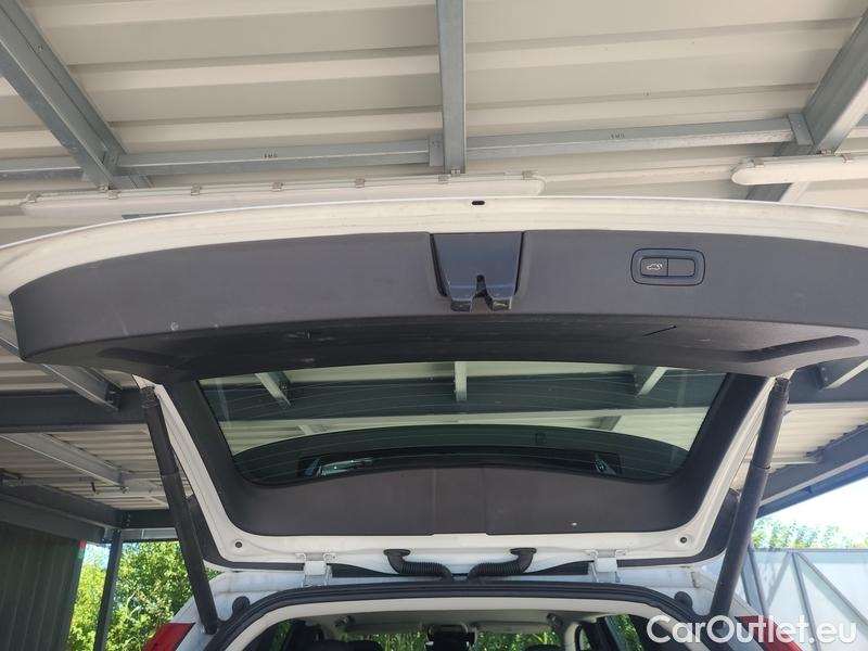  Volvo  XC90 XC 90 (2015)  B5 DE Momentum AWD AT #16