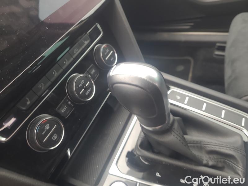  Volkswagen  Passat  Variant (CB5) (2019) Pas.Var.2.0TDI 110 HL AT #12