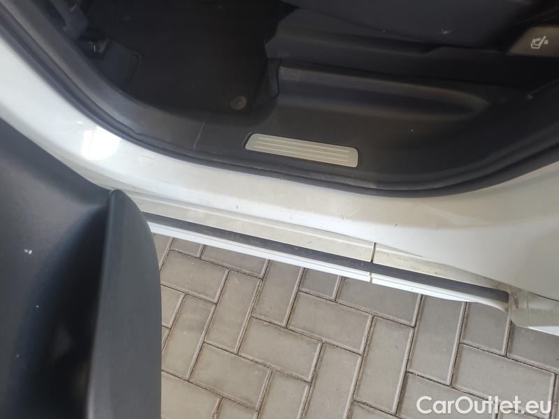  Volvo  XC90 XC 90 (2015)  B5 DE Momentum AWD AT #9