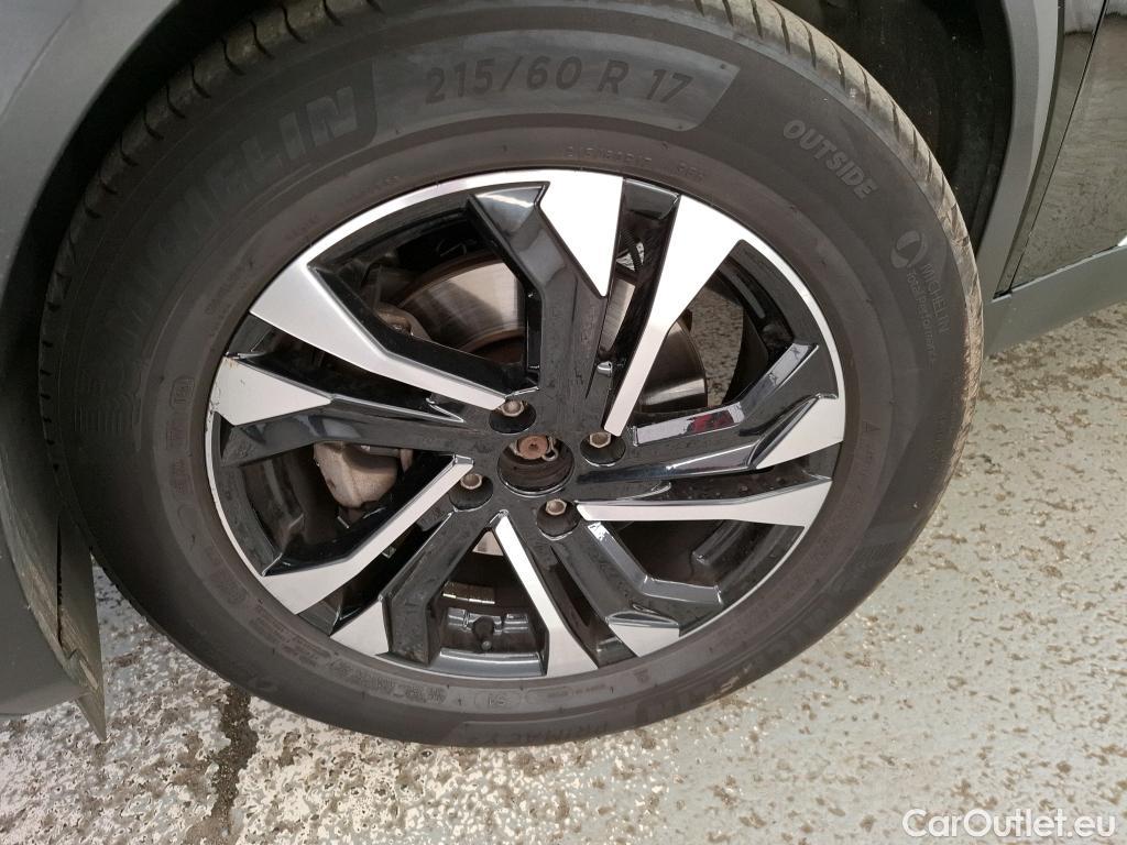  Peugeot  2008  Allure Pack 1.5 HDi 130CV BVA8 E6d #18