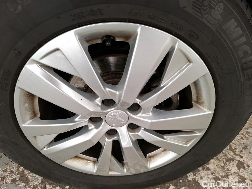  Peugeot  3008  Active Business 1.5 HDi 130CV BVA8 E6d #40