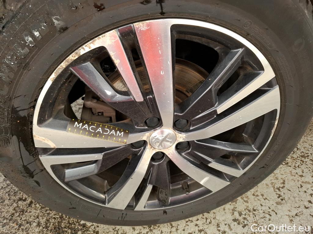  Peugeot  5008  Allure 1.5 HDi 130CV BVA8 7 Sieges E6d #4