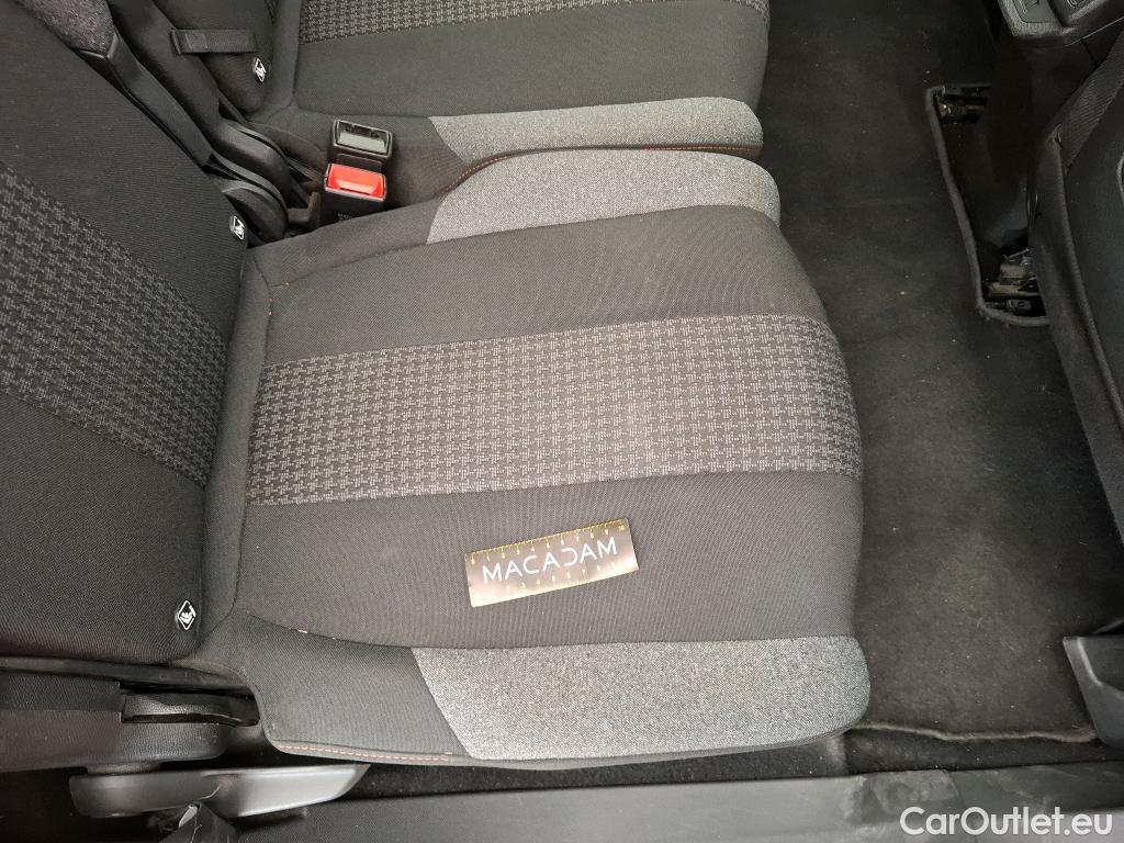  Peugeot  5008  Active Pack 1.5 HDi 130CV BVA8 7 Sieges E6d #16