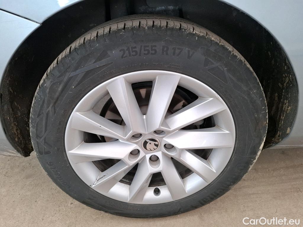  Skoda  Superb  Break Business 2.0 TDI 150CV BVA7 E6dT #27