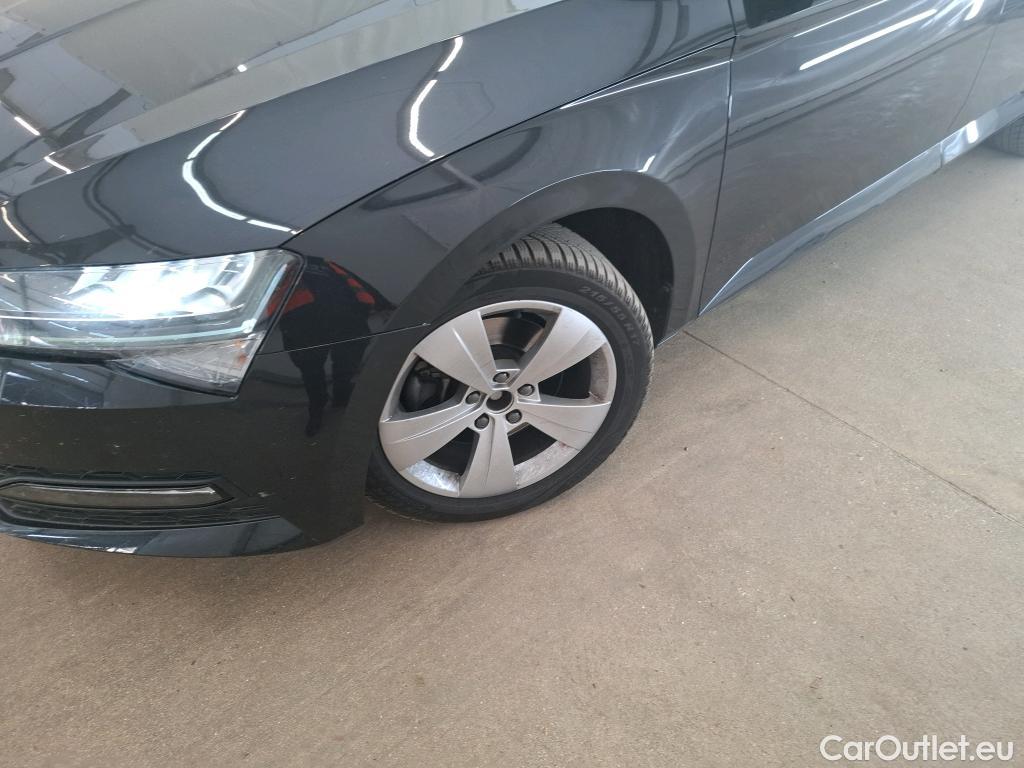  Skoda  Superb  Break Business 2.0 TDI 150CV BVA7 E6d #33