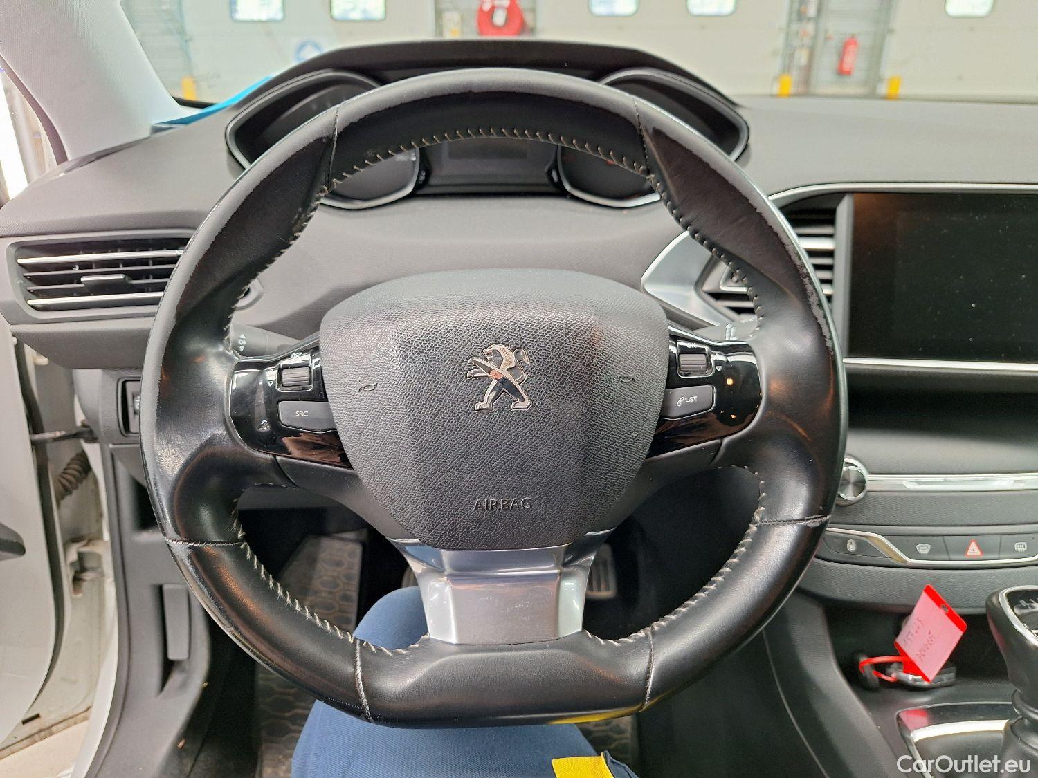  Peugeot  308 Peugeot,  SW FL'17, Peugeot  SW 1.5 BlueHDi 100 DPF S&S Active 5d #53