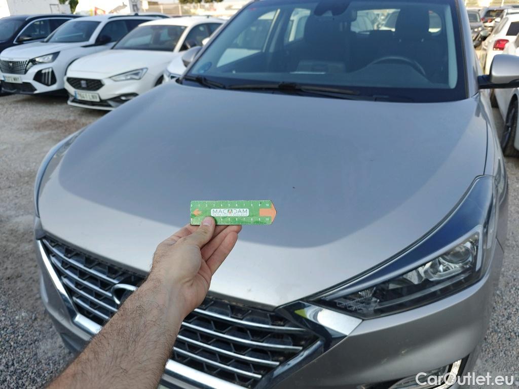 Hyundai  Tucson HYUNDAI  / 2018 / 5P / todoterreno  CRDI 1.6 116 CV 48V 4X2 SLE(SP)(SL) #9